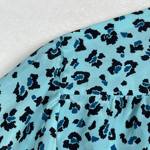 Vintage‎ Loubella Cheetah Animal Print Baby Blue Button Down Blouse XL - Picture 8 of 12